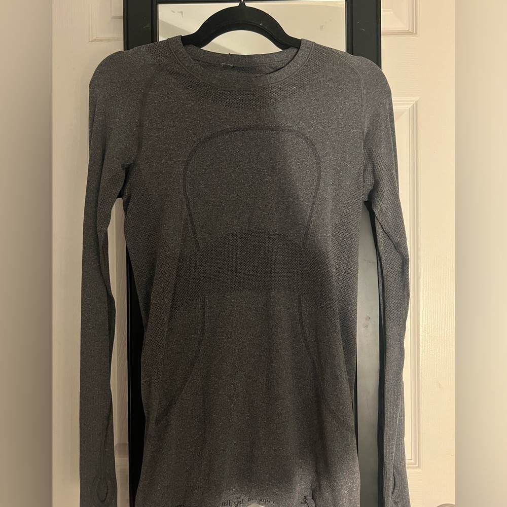 lululemon top